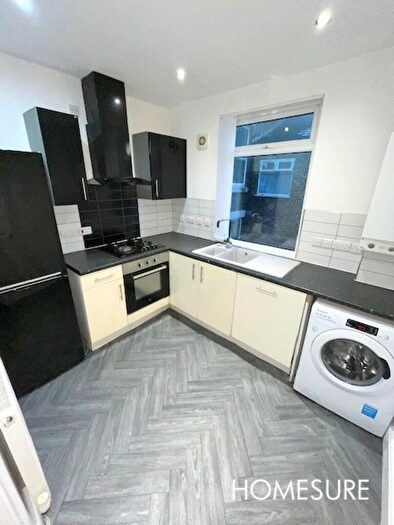 3 Bedroom Apartment To Rent In Laurel Road, Fairfield, Liverpool, L7