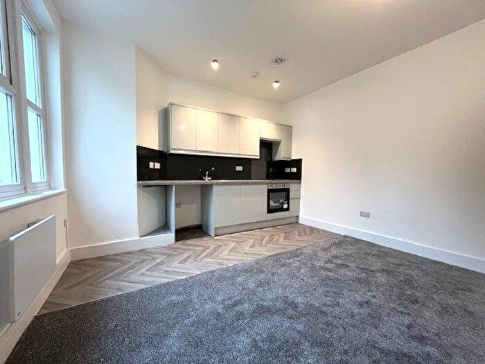 1 Bedroom Flat To Rent In Spark Terrace, Penkhull, Stoke-On-Trent, ST4