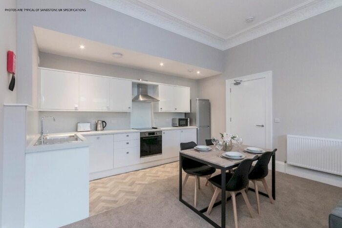 2 Bedroom Flat To Rent In Montgomery Street, Hillside, Edinburgh, EH7