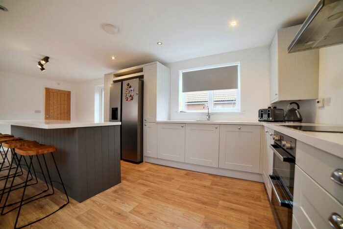 4 Bedroom Detached House For Sale In Swallow Drive, Wymondham, NR18