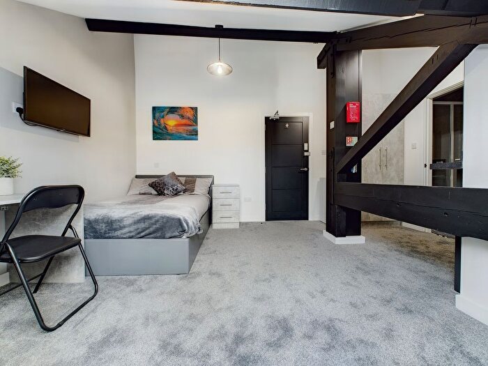 1 Bedroom Studio To Rent In Lancaster Road North, Preston, PR1