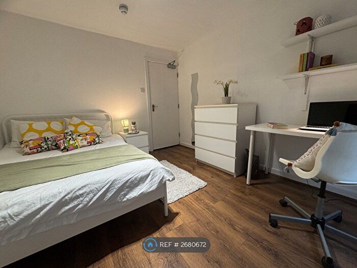 7 Bedroom Terraced House To Rent In Ramilies Road, Liverpool, L18