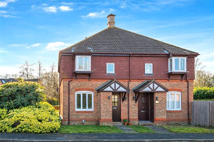 1 Bedroom Terraced House For Sale In Devoil Close, Guildford, Surrey, GU4