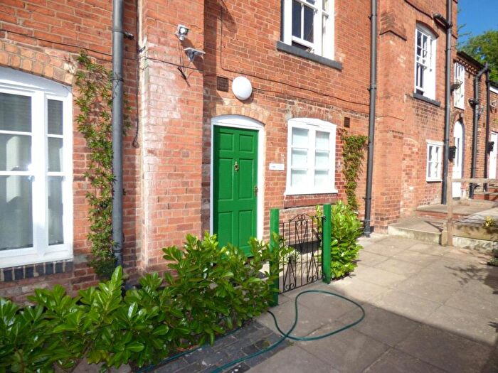 1 Bedroom Apartment To Rent In High Street, Bromsgrove, B61