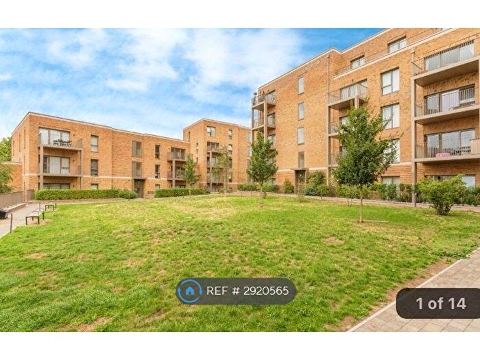 2 Bedroom Flat To Rent In Fritillary Apartments, London, NW7