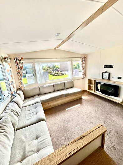 2 Bedroom Mobile Home For Sale In Pentire Coastal Holiday Park, EX23