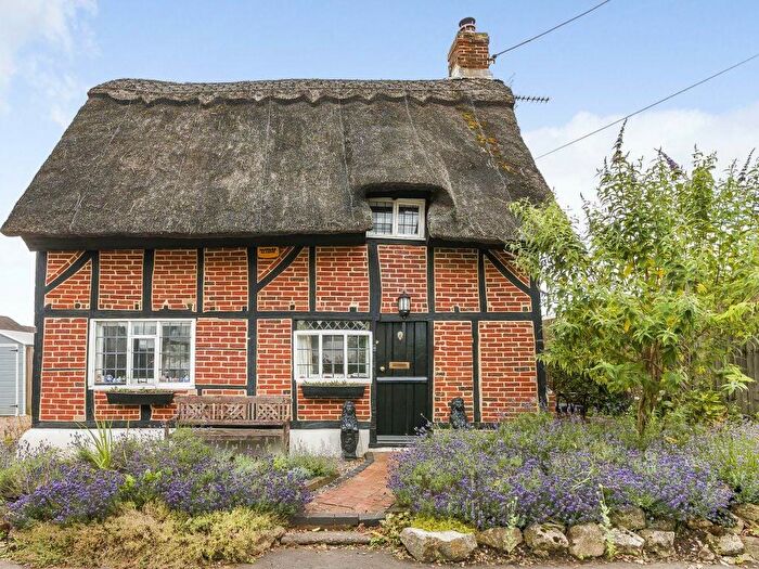 2 Bedroom Detached House For Sale In Green End, Buckingham, MK18