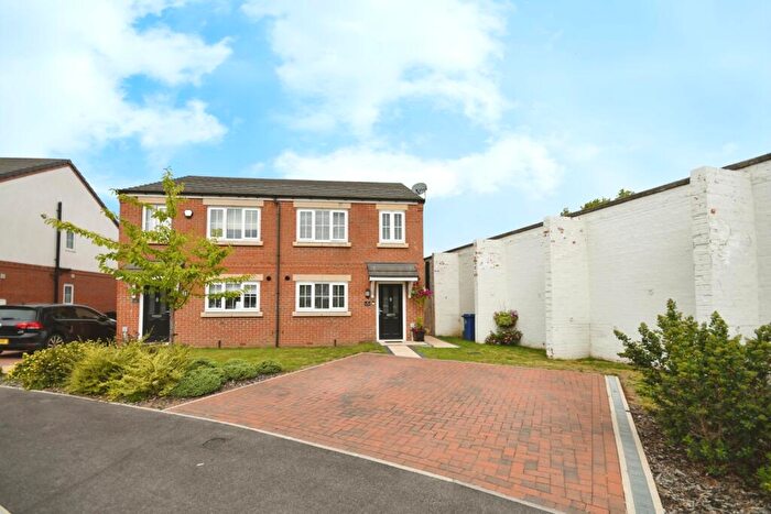 3 Bedroom Semi-Detached House For Sale In Thorpe Gardens, Doncaster, South Yorkshire, DN4