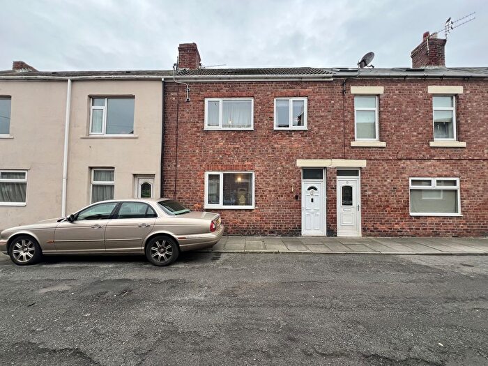 2 Bedroom Property For Sale In Queen Street, Newbiggin-By-The-Sea, Northumberland, NE64