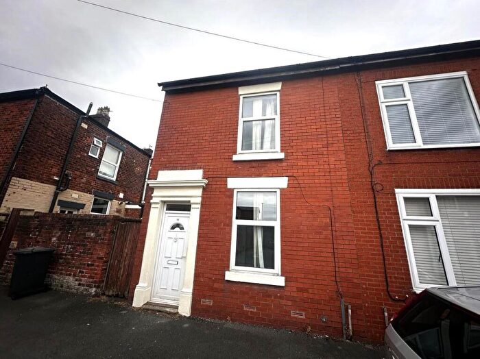 2 Bedroom End Of Terrace House To Rent In De Lacy Street, Ashton-On-Ribble, PR2