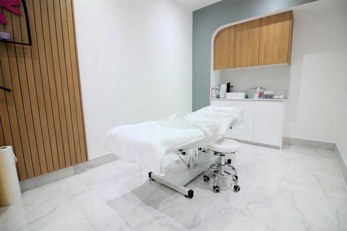 Property To Rent In Uxbridge Road, Hillingdon, Uxbridge, UB10