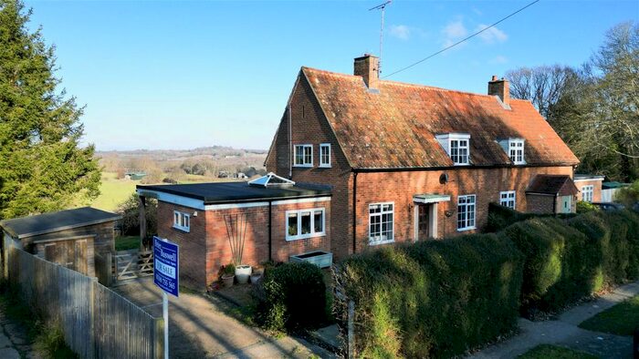 3 Bedroom End Of Terrace House For Sale In Levetts Lane, Bodiam, Robertsbridge, TN32