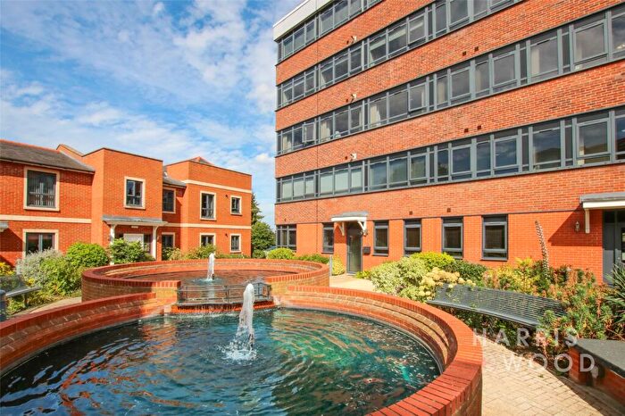 2 Bedroom Maisonette To Rent In Castle Road, Colchester, Essex, CO1