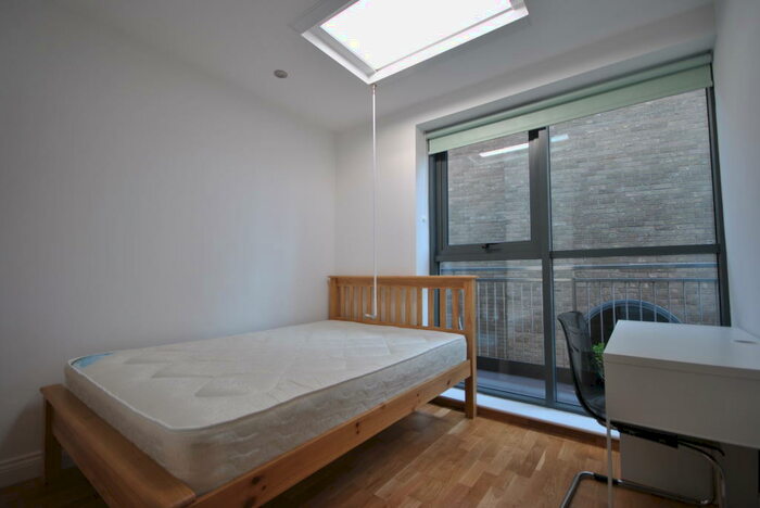 2 Bedroom Apartment To Rent In Falconars House (Flat ), Falconars Court, Newcastle Upon Tyne, Tyne & Wear, NE1