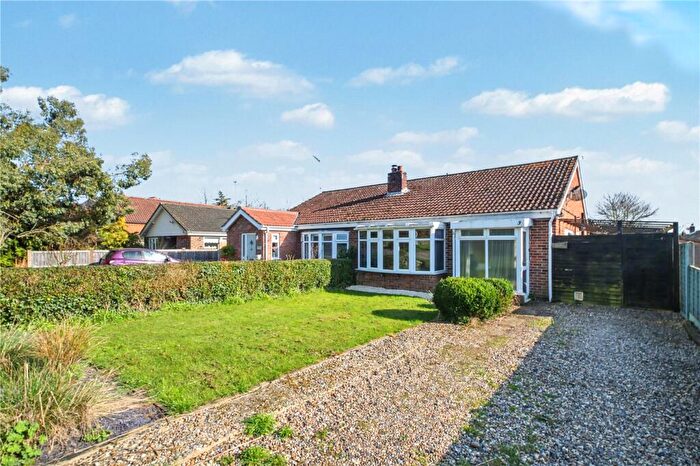 2 Bedroom Bungalow For Sale In Valley Close, Holton, Halesworth, Suffolk, IP19