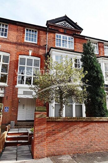 2 Bedroom Apartment To Rent In Salisbury Road, Leicester, Leicestershire, LE1