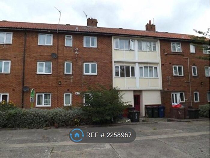 2 Bedroom Flat To Rent In Mostyn Green, Newcastle Upon Tyne, NE3