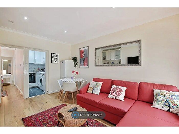 1 Bedroom Flat To Rent In Fletcher Buildings, London, WC2B