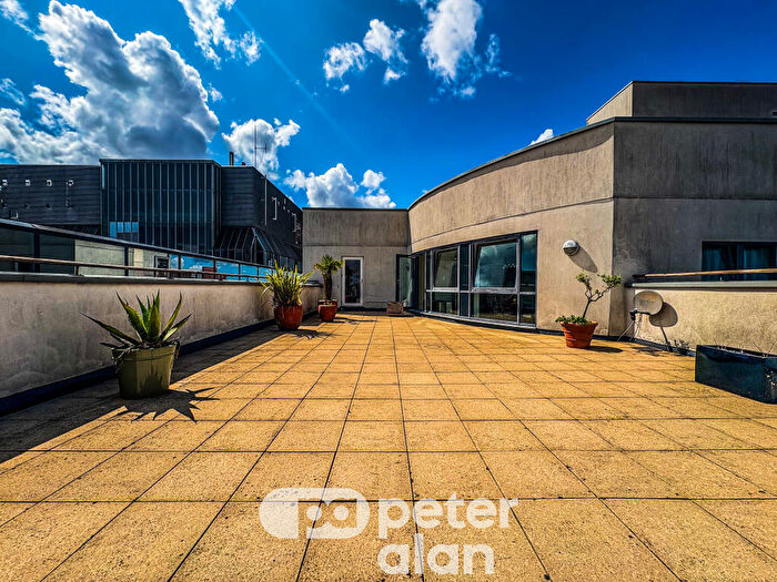 2 Bedroom Penthouse To Rent In Landmark Place, Churchill Way, City Centre, CF10