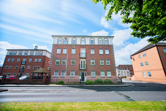 2 Bedroom Flat To Rent In Sequana Court, HU9