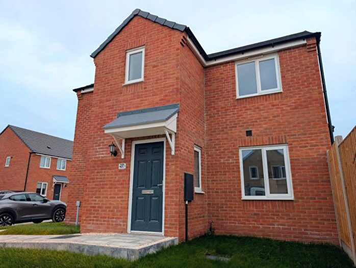 3 Bedroom Detached House To Rent In Frickley Drive, South Elmsall, Pontefract, West Yorkshire, WF9