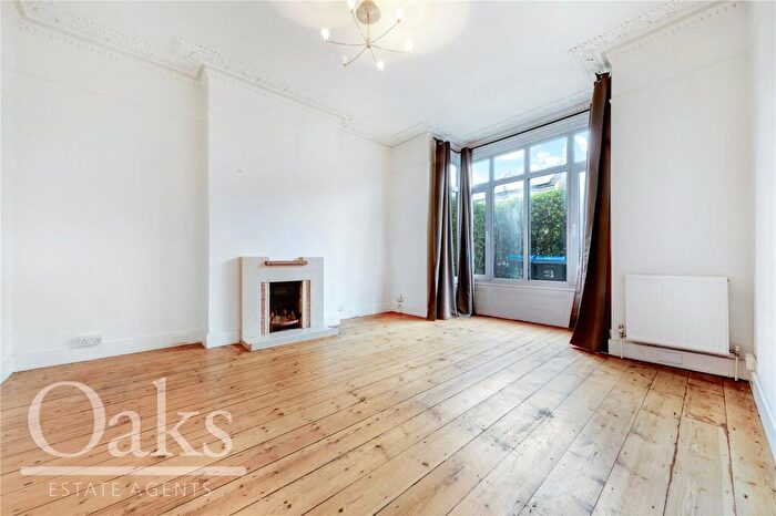 1 Bedroom Apartment For Sale In Birchanger Road, South Norwood, SE25