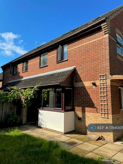 2 Bedroom Semi-Detached House To Rent In Hopkins Close, Cambridge, CB4