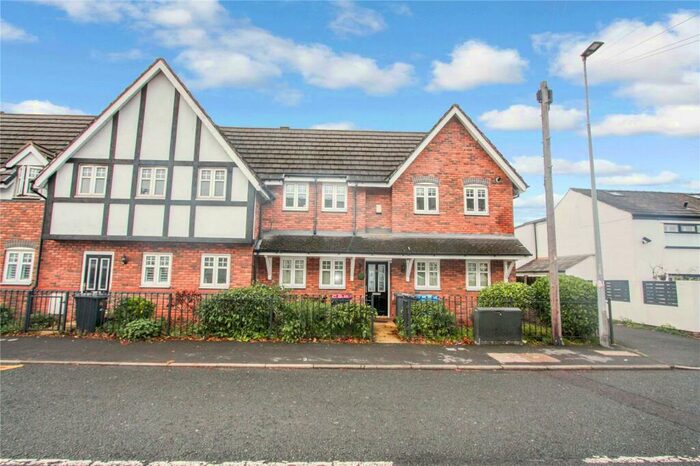 2 Bedroom Flat To Rent In Moorside Road, Swinton, Manchester, M27