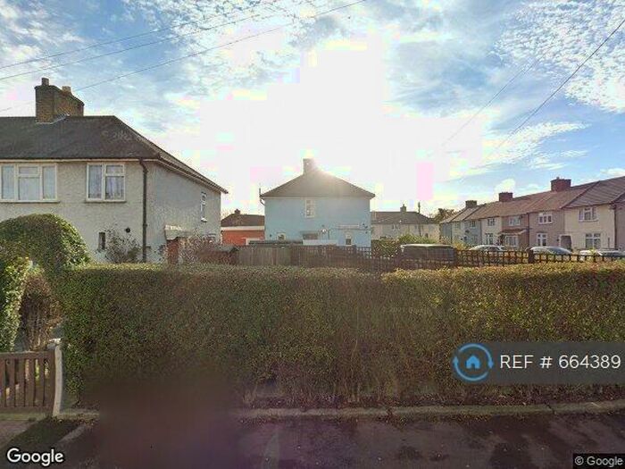 3 Bedroom Terraced House To Rent In Rosedale Gardens, Dagenham, RM9