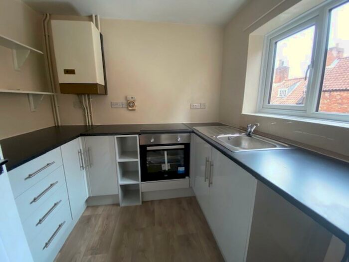 1 Bedroom Flat To Rent In B Kidgate, LN11