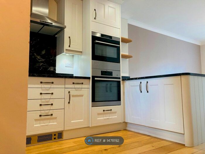 2 Bedroom Terraced House To Rent In Willowbank Gardens, Tadworth, KT20