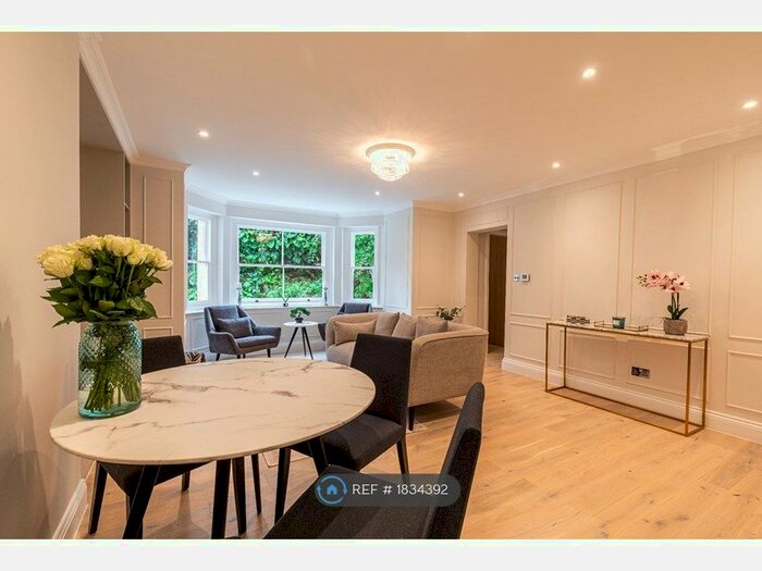 2 Bedroom Flat To Rent In Belsize Square, London, NW3