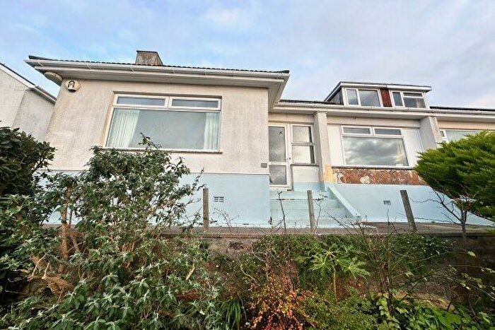 4 Bedroom Maisonette To Rent In Harbour View Crescent, Penzance, TR18