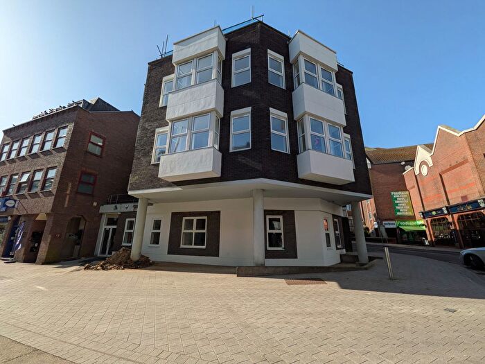 1 Bedroom Flat To Rent In London Road, Redhill, Redhill, RH1