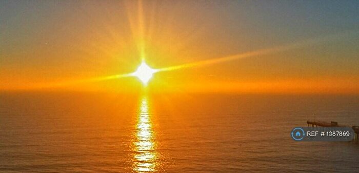 2 Bedroom Penthouse To Rent In Wolsey Gardens, Felixstowe, IP11