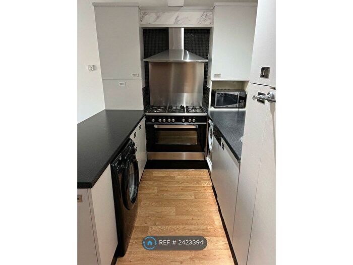 1 Bedroom Flat To Rent In Kilworth Avenue, Southend On Sea, SS1