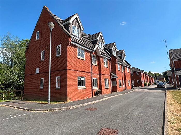 2 Bedroom Flat To Rent In Wooton Court, New Bradwell, Milton Keynes, MK13
