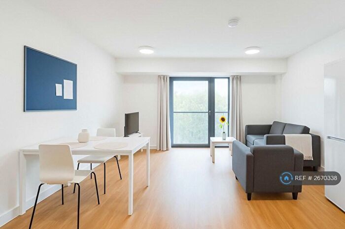 4 Bedroom Flat To Rent In Queensland Place, Liverpool, L7