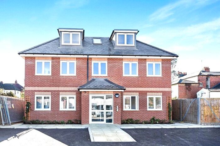 2 Bedroom Apartment To Rent In Prospect Mews, Reading, Berkshire, RG1