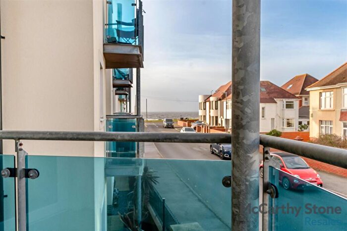 2 Bedroom Apartment For Sale In Middleton Court, Picton Avenue, Porthcawl, CF36