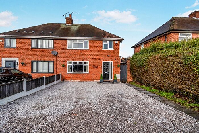 3 Bedroom Semi Detached House For Sale In Wolmer Road, Ashmore Park Wednesfield, Wolverhampton, WV11