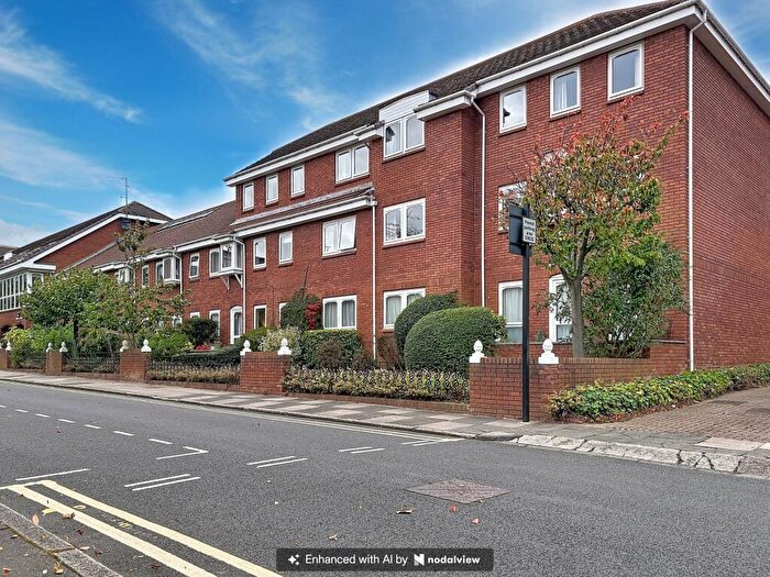2 Bedroom Flat For Sale In Woodland Mews, Jesmond, NE2