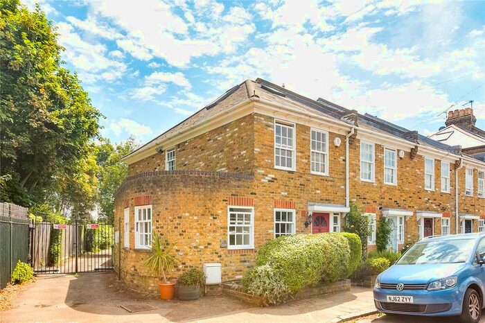 2 Bedroom End Of Terrace House To Rent In St. Hilda's Road, Barnes, London, SW13