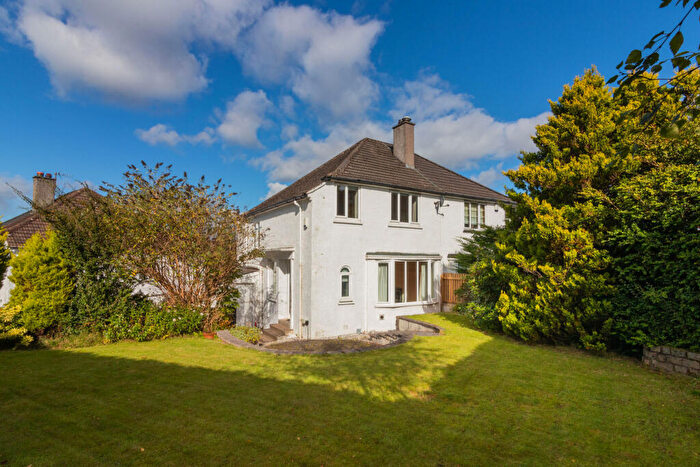 3 Bedroom Semi-Detached House To Rent In Thorn Drive, Bearsden, G61