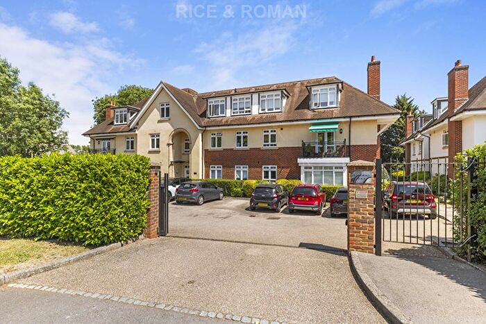 2 Bedroom Flat For Sale In Claremont Place, Claygate, KT10