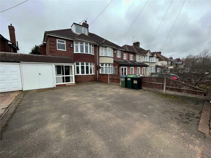 3 Bedroom Terraced House To Rent In Wolverhampton Road, Oldbury, B68