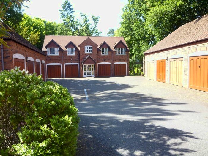 2 Bedroom Flat To Rent In Blossomfield Gardens, Blossomfield Road, Solihull, West Midlands, B91