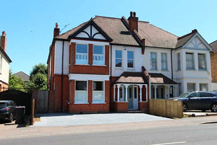 4 Bedroom Semi-Detached House For Sale In College Road, BR1