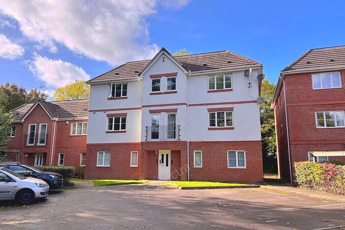 2 Bedroom Flat To Rent In Haunch Lane, B13