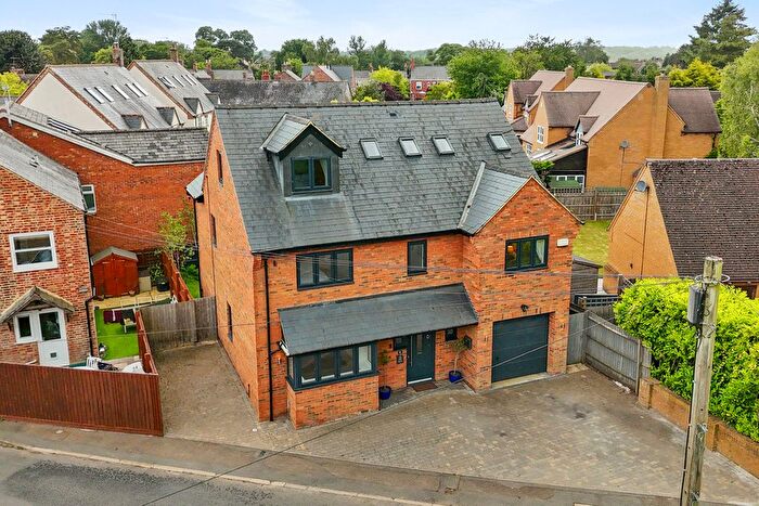 4 Bedroom Detached House For Sale In Wellingborough Road, Mears Ashby, NN6